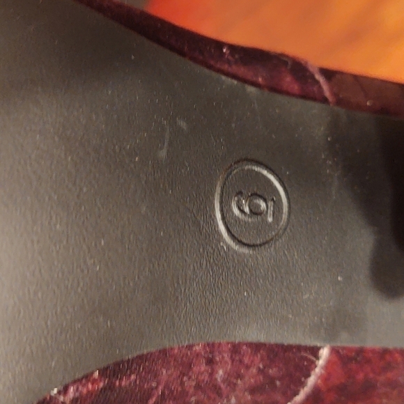 A New Day Floral Velvet Brown Boots Sz 6 - Picture 7 of 8